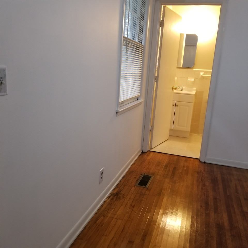 2907 W Linden Ave #A - Photo 6 of 11