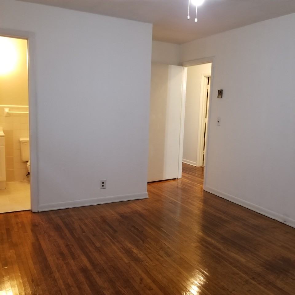 2907 W Linden Ave #A - Photo 7 of 11
