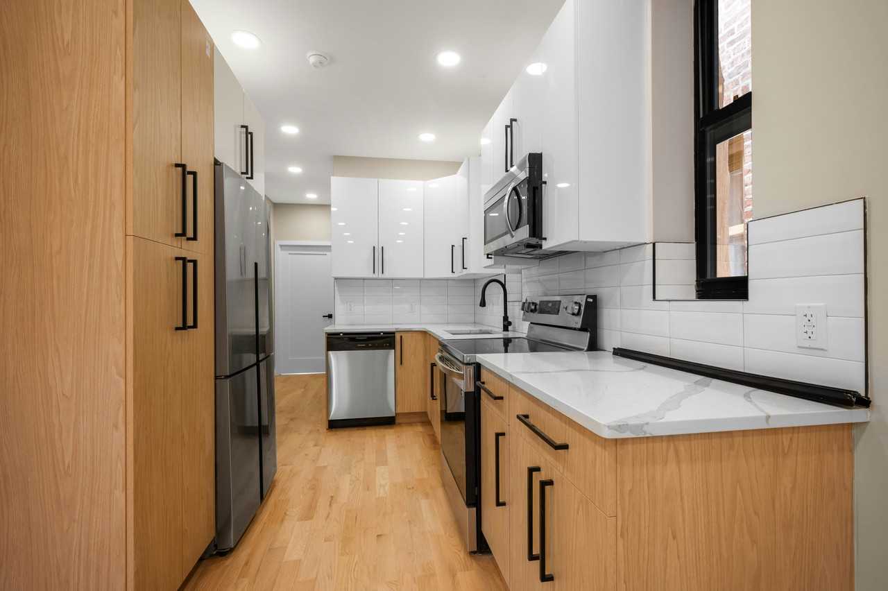 1966 3rd Ave #PH1 - Photo 2 of 9