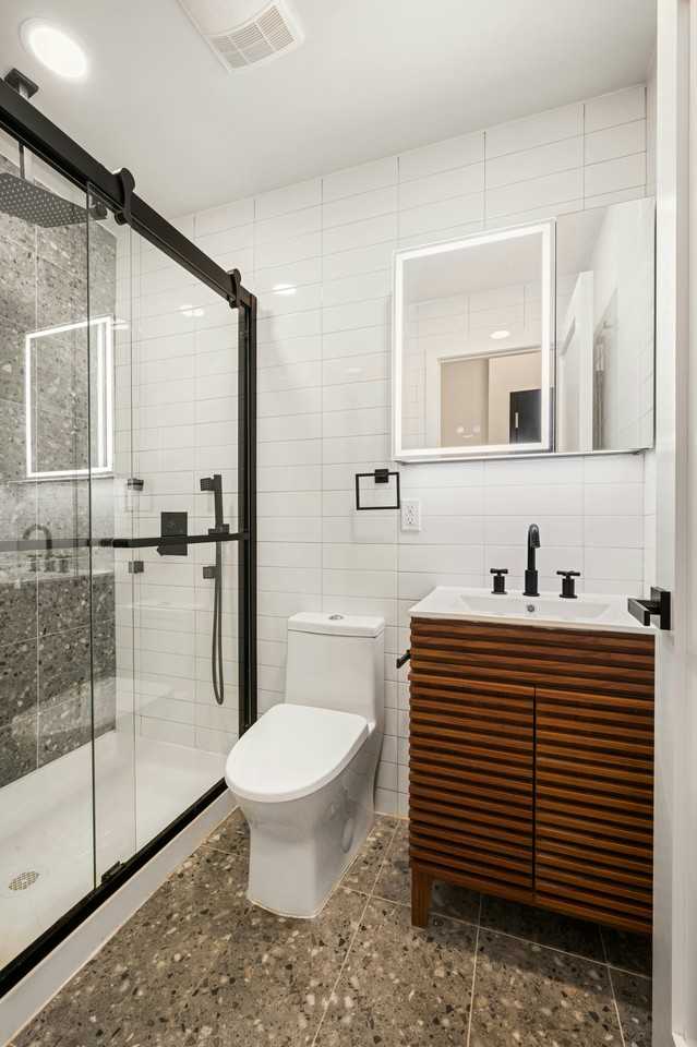 1966 3rd Ave #PH1 - Photo 7 of 9