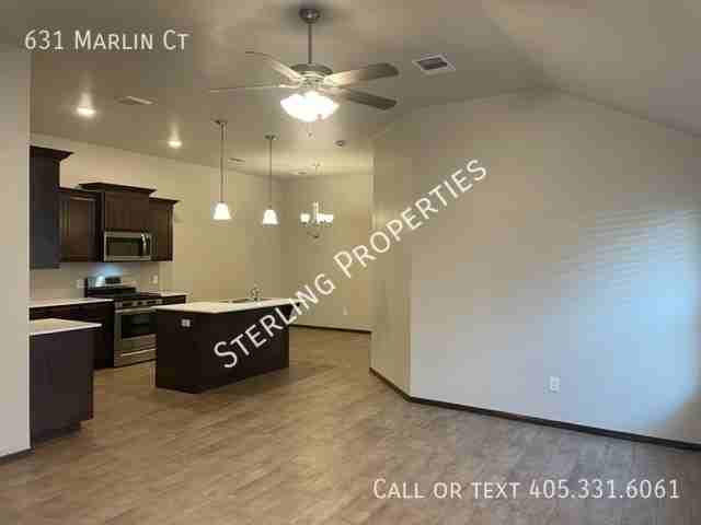 631 Marlin Ct - Photo 3 of 34