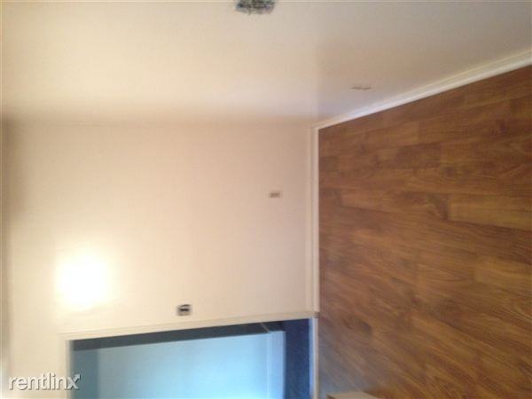 213 Lisa Ln - Photo 3 of 8