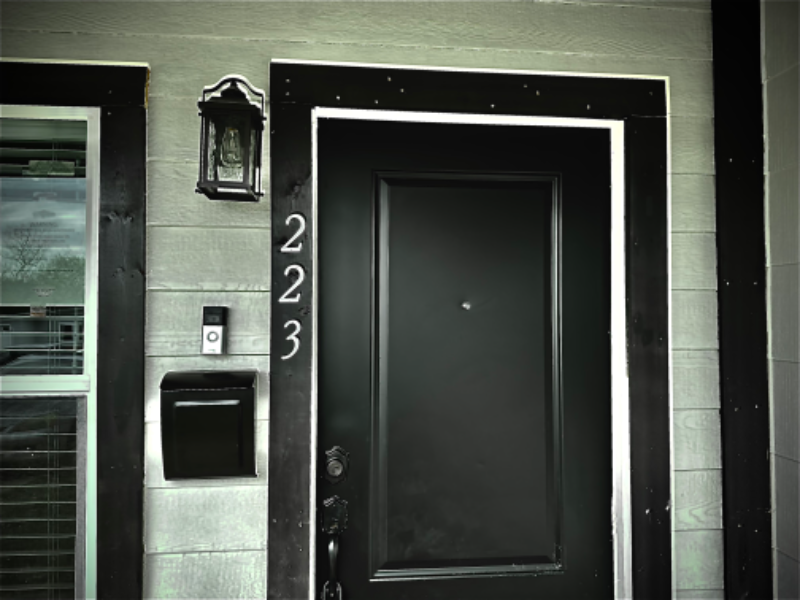 223 Sheila Dr - Photo 3 of 12