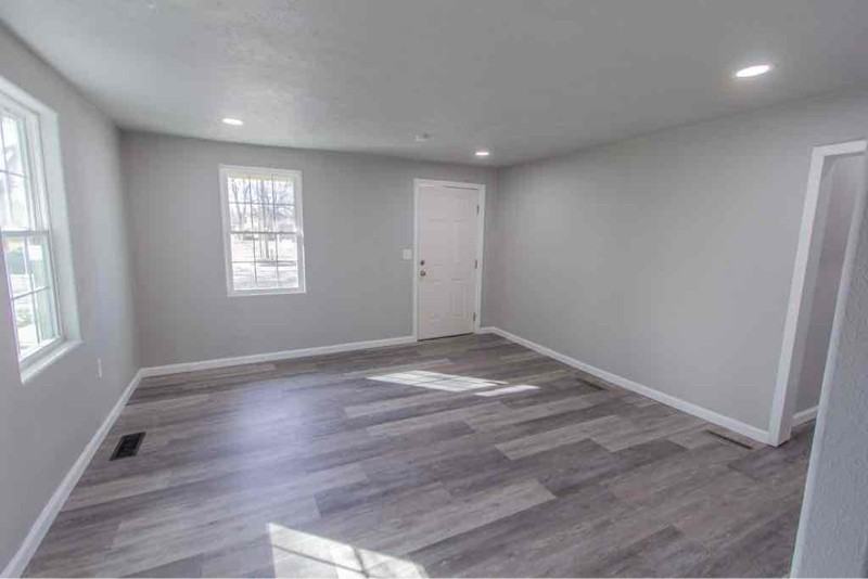 211 South 2nd Street - Photo 4 of 8