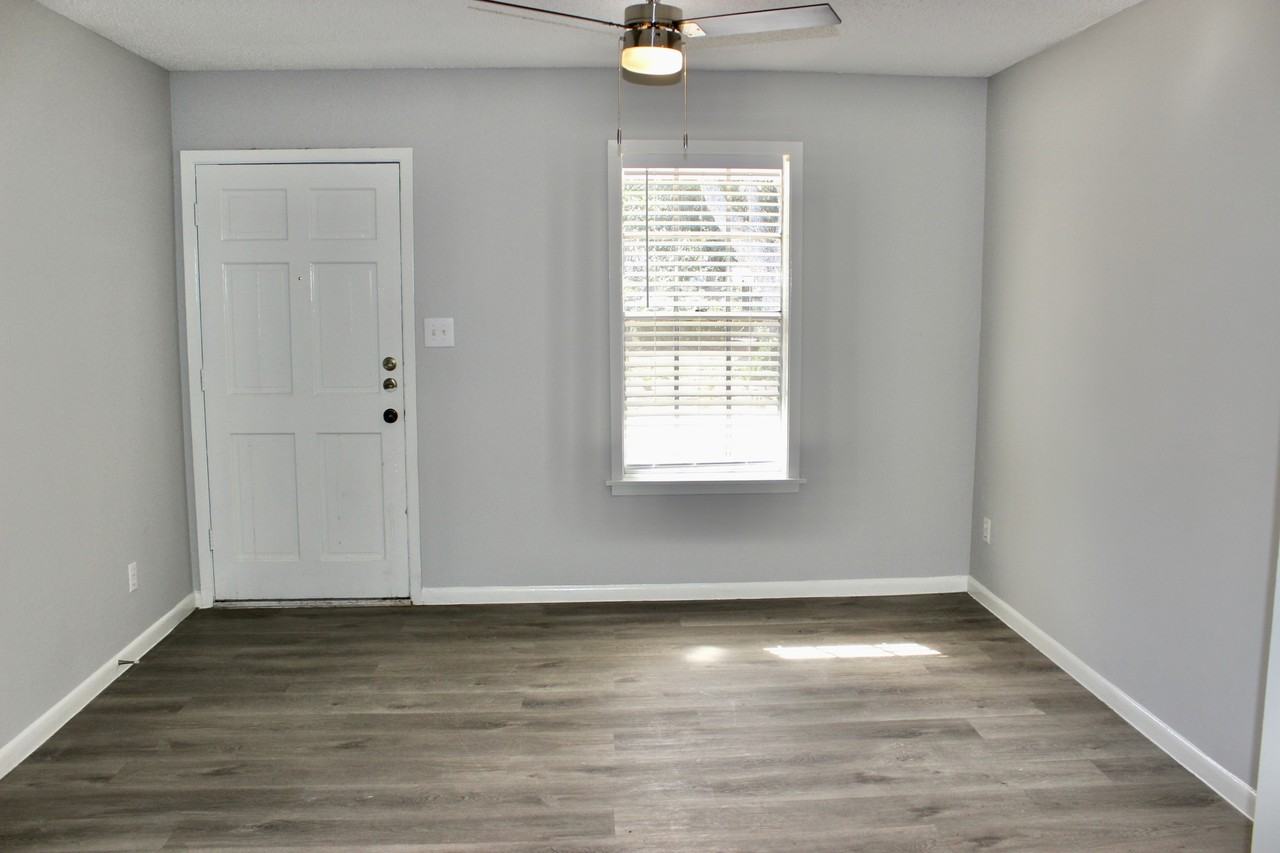 303 Goessler Street - Photo 4 of 50