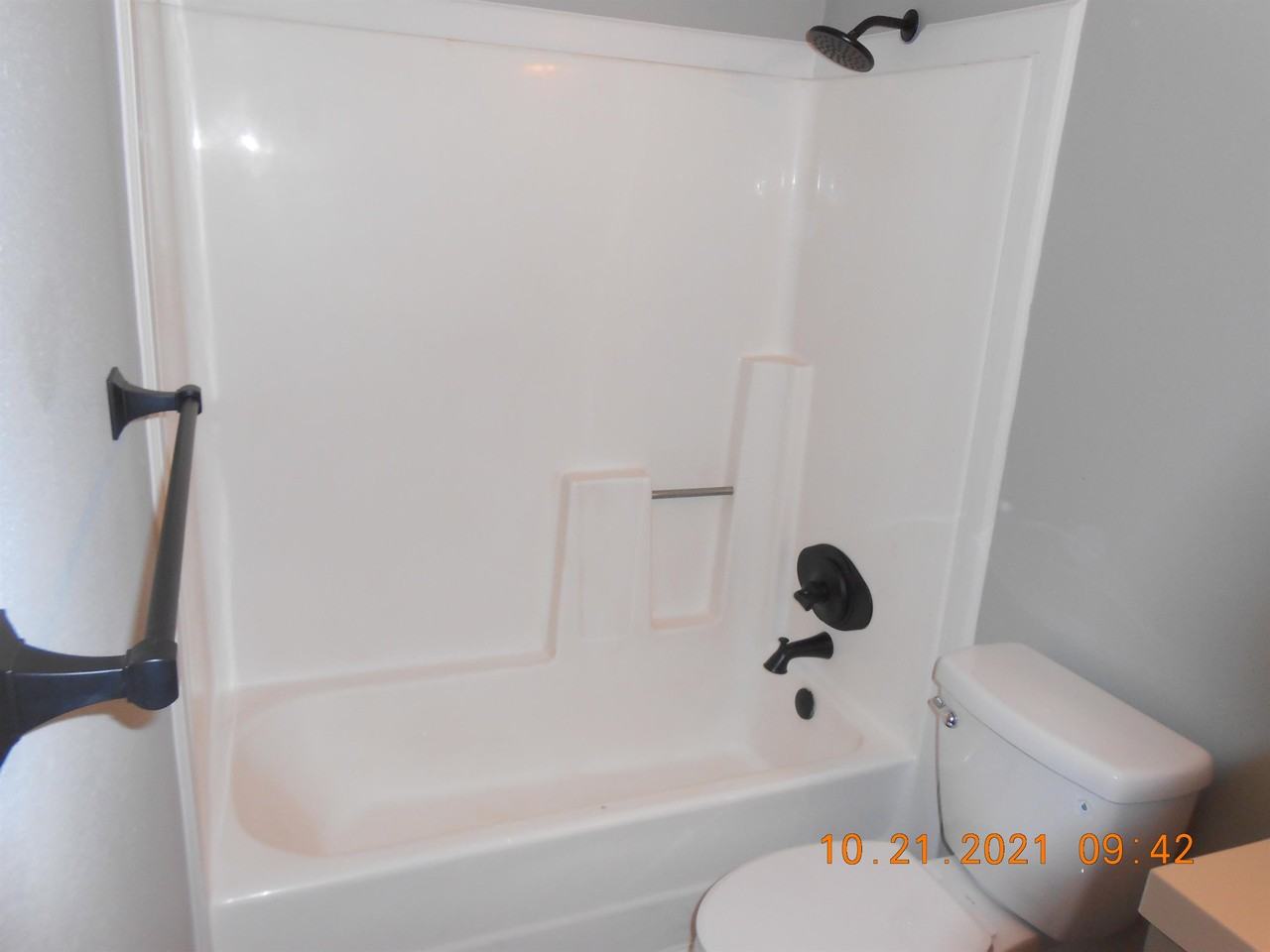 1054 E 5th St #1054 - Photo 7 of 14