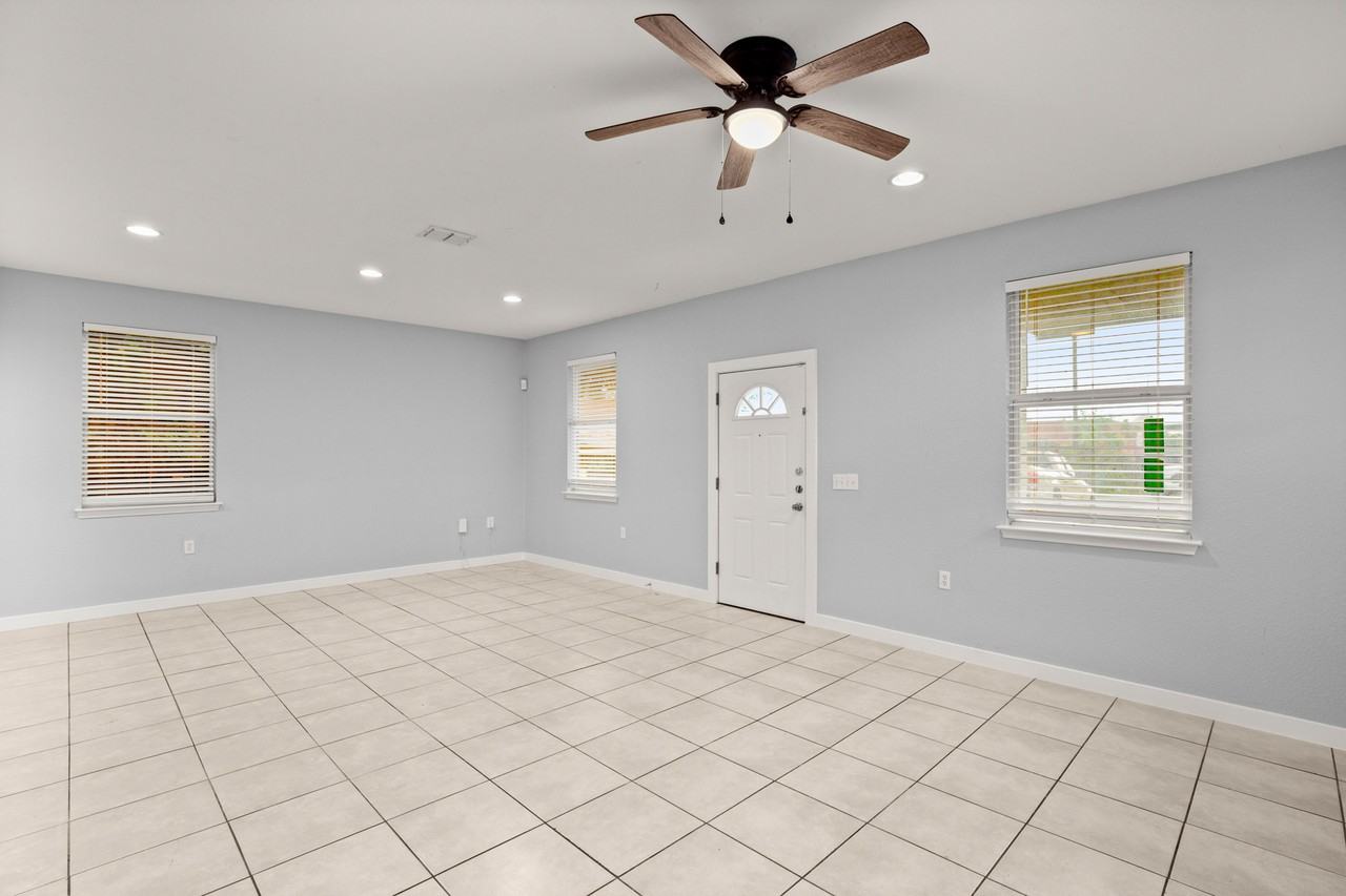 7617 Bennett Ave #A - Photo 3 of 10