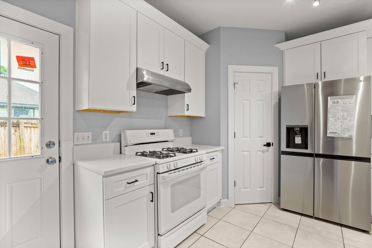 7617 Bennett Ave #A - Photo 5 of 10