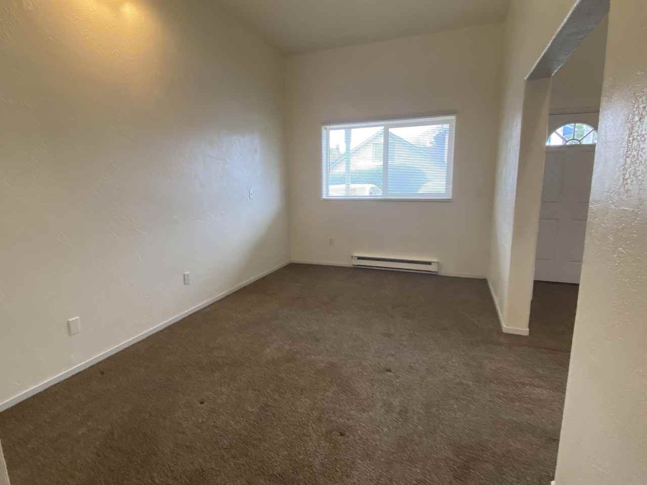 180 Northeast Grant Street 574JNS - Photo 3 of 5