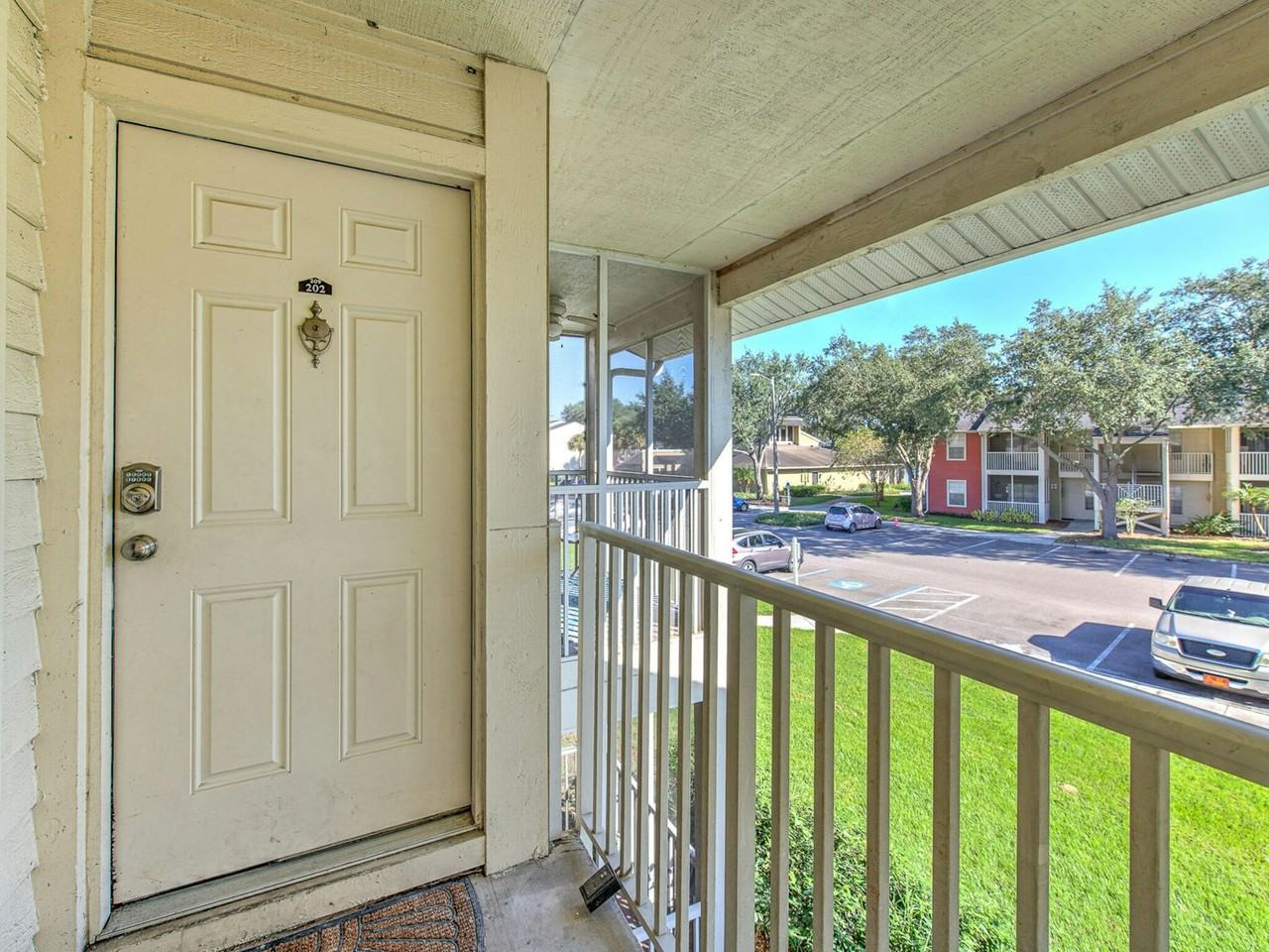 209 Lake Brook Circle - Photo 4 of 31