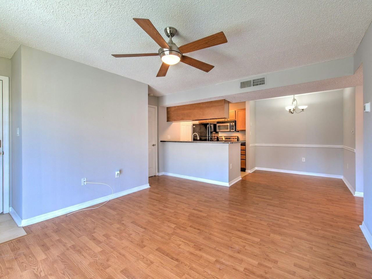 209 Lake Brook Circle - Photo 6 of 31