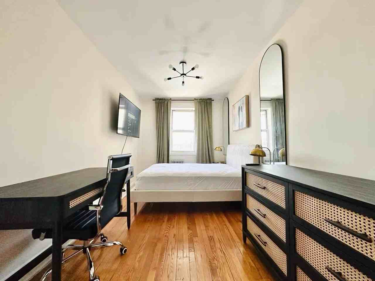 Winthrop St & Brooklyn Ave #234