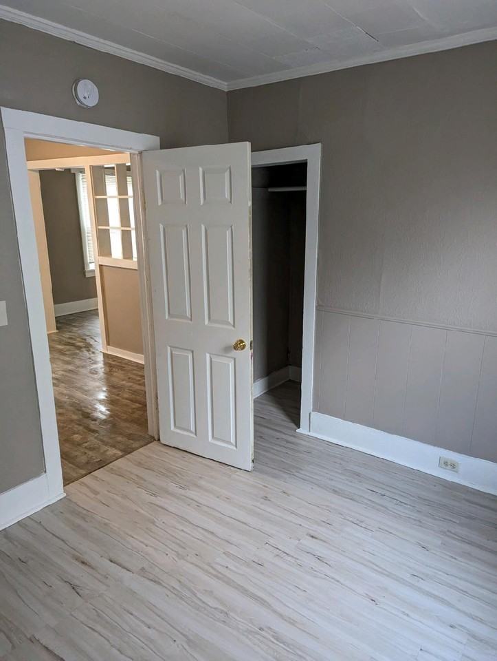 Mcilwraith St #1 - Photo 5 of 9