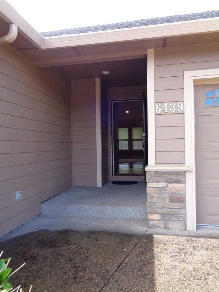 6439 Robin Hood St Se #1 - Photo 4 of 44