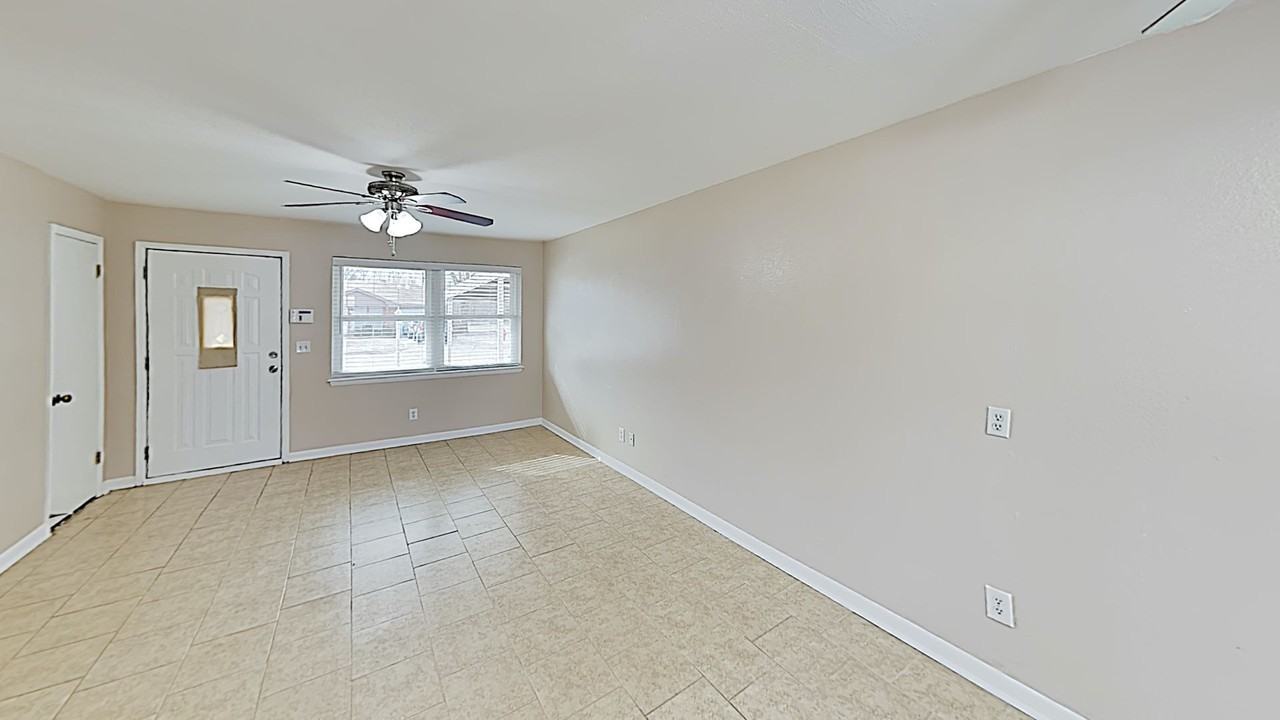 1004 Moraine Ave - Photo 6 of 21