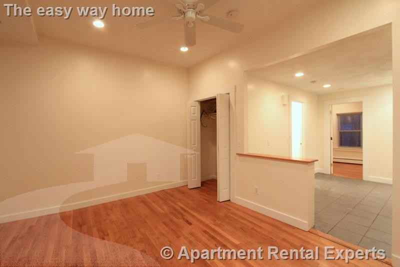 302 Highland Ave - Photo 6 of 11