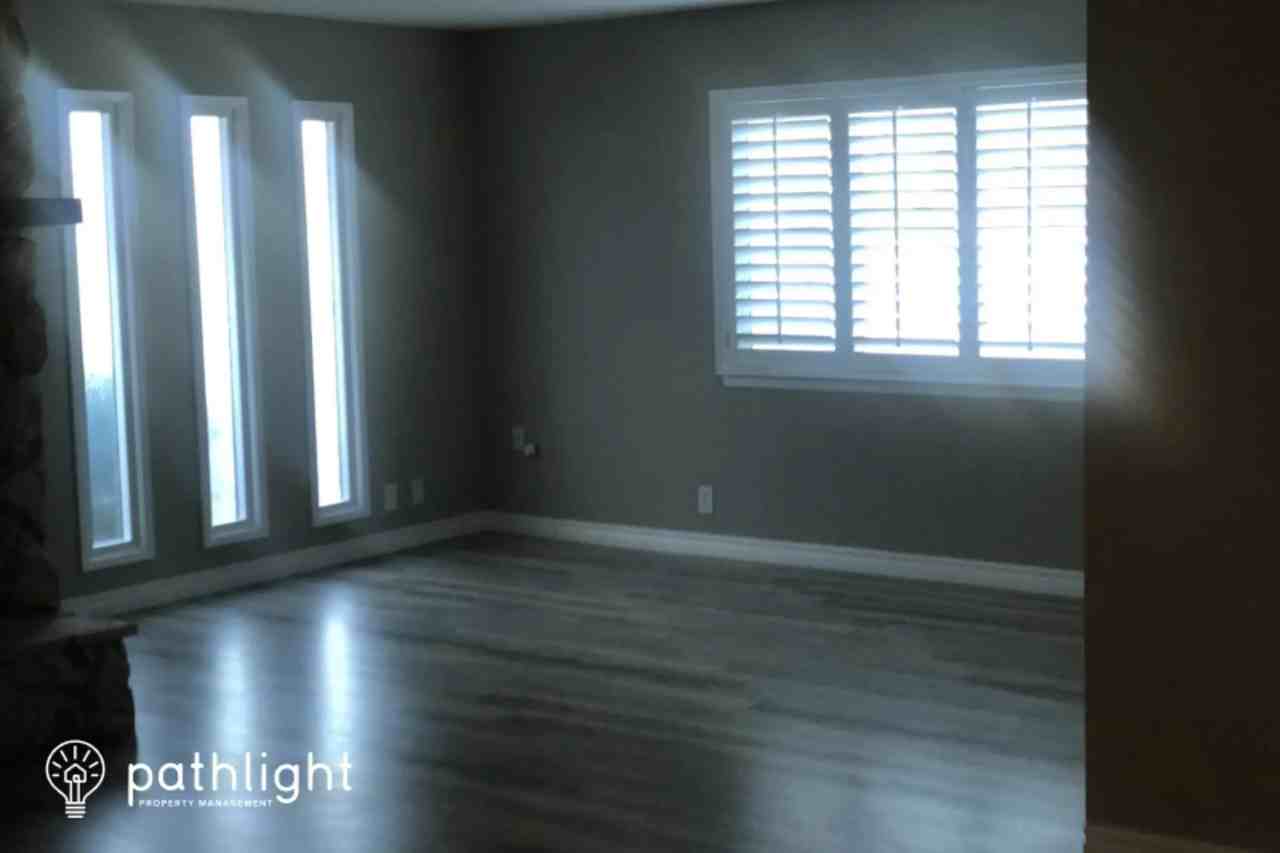 17850 Rancho Bonita Rd - Photo 3 of 7