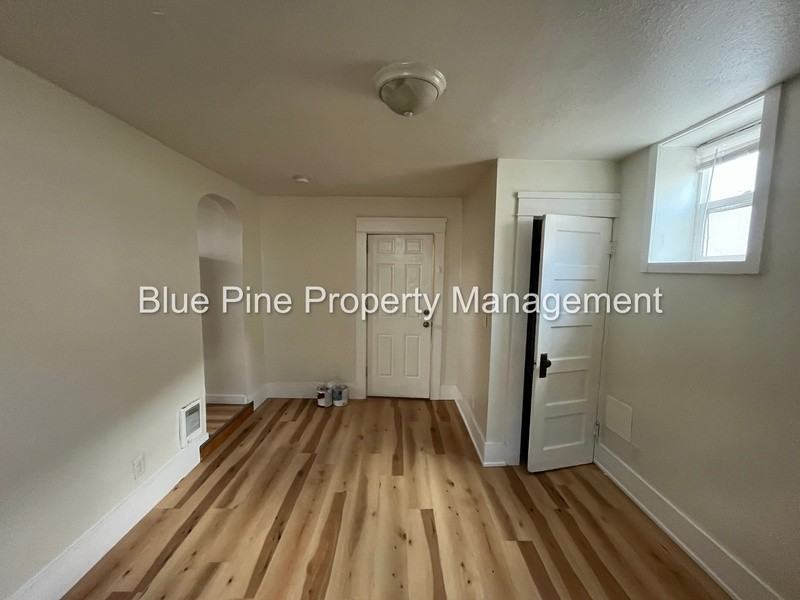 1414 N Garfield Ave #1 - Photo 3 of 7