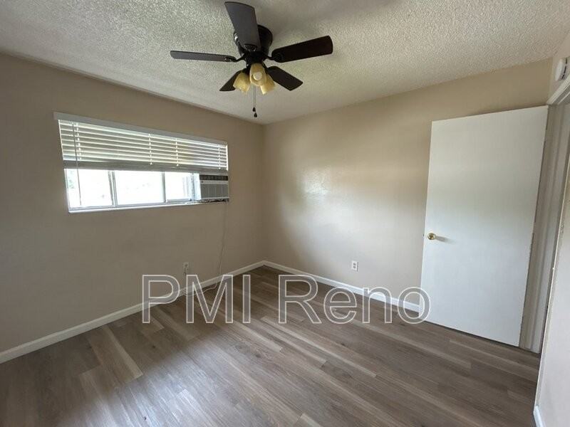 415 Greenbrae Dr #F - Photo 7 of 9