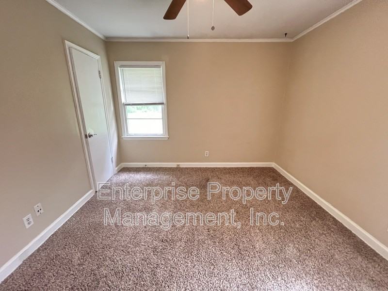 1250 S Perkins Rd - Photo 4 of 4