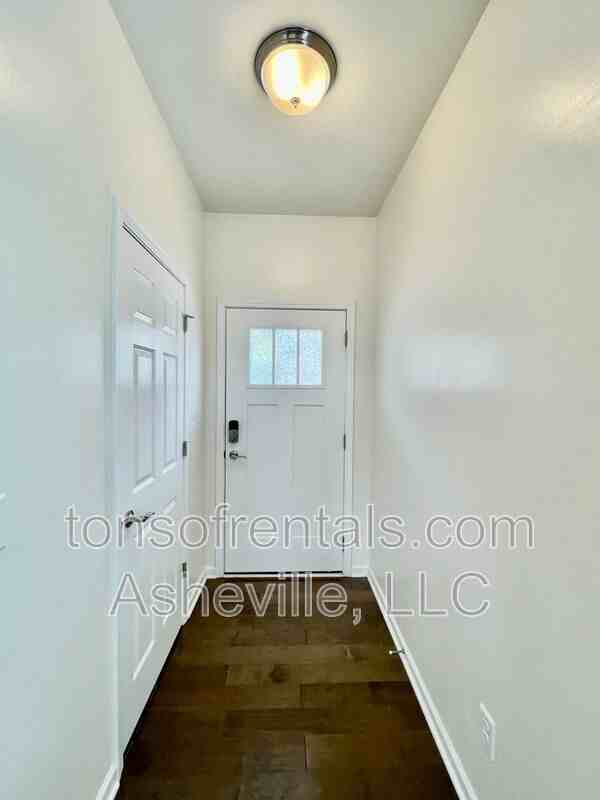 351 Cardwell Ln - Photo 3 of 21