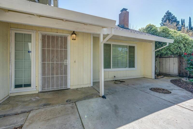 2768 Saratoga Ave - Photo 5 of 50