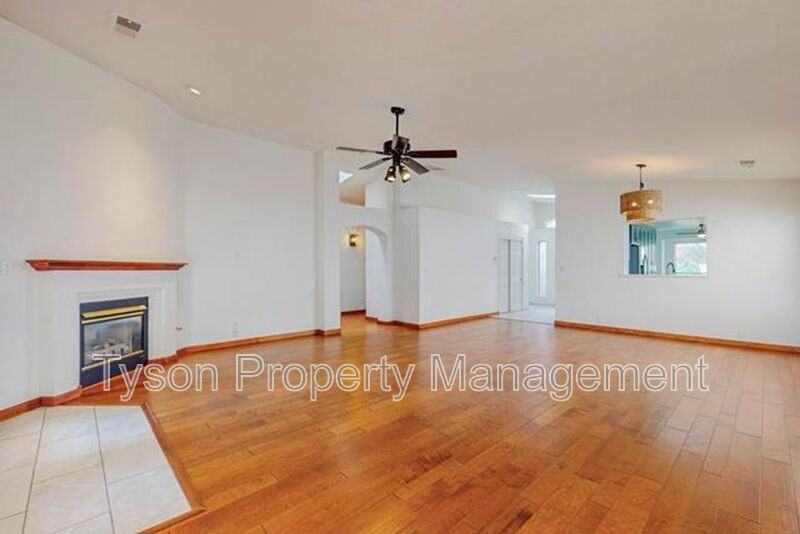 11512 Jewel Cave Rd Se - Photo 7 of 26