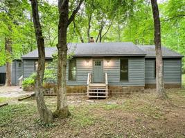 featured image of 2112 Autumn Oaks Ln