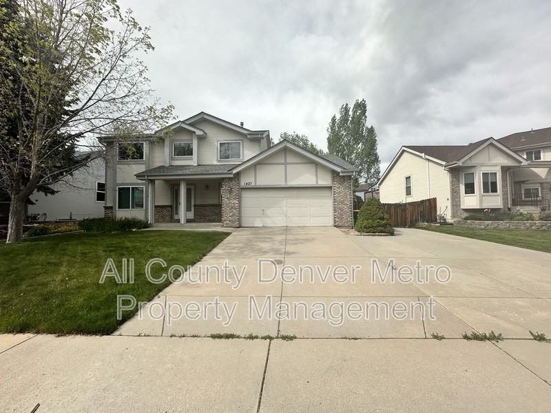 1427 Mcintosh Ave - Photo 2 of 26