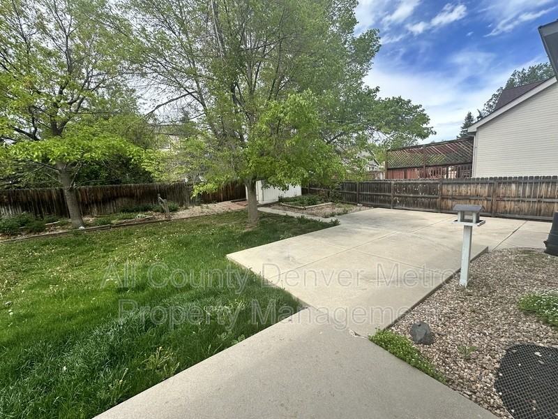 1427 Mcintosh Ave - Photo 7 of 26