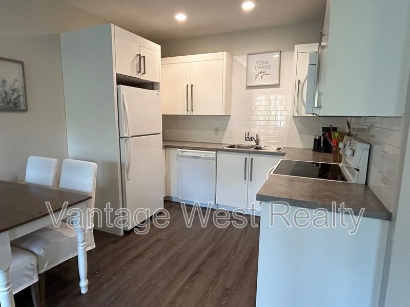 9132 - Photo 3 of 16