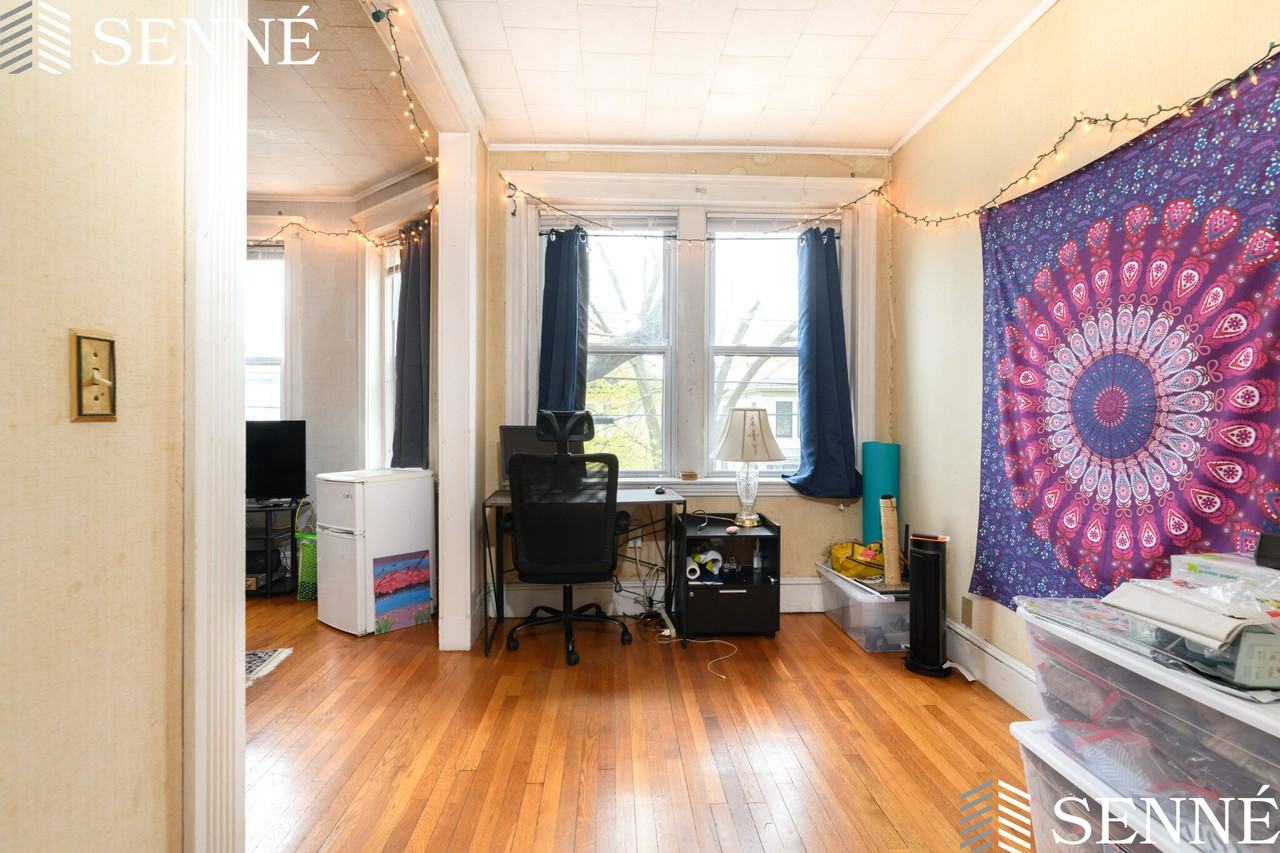 214 Chestnut St #3 - Photo 6 of 17