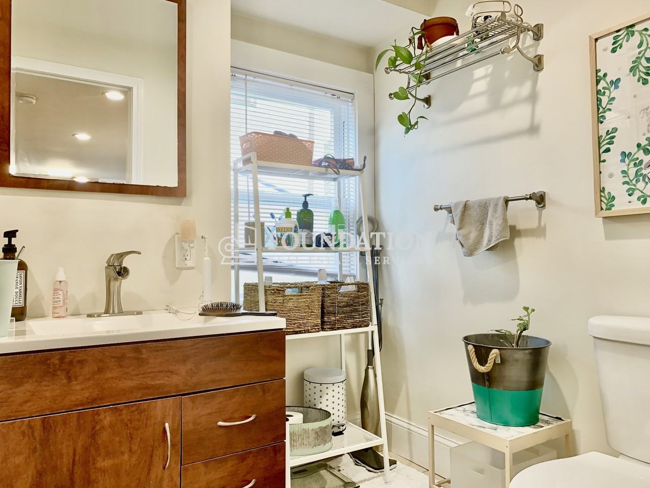 21 Monastery Rd - Photo 3 of 17