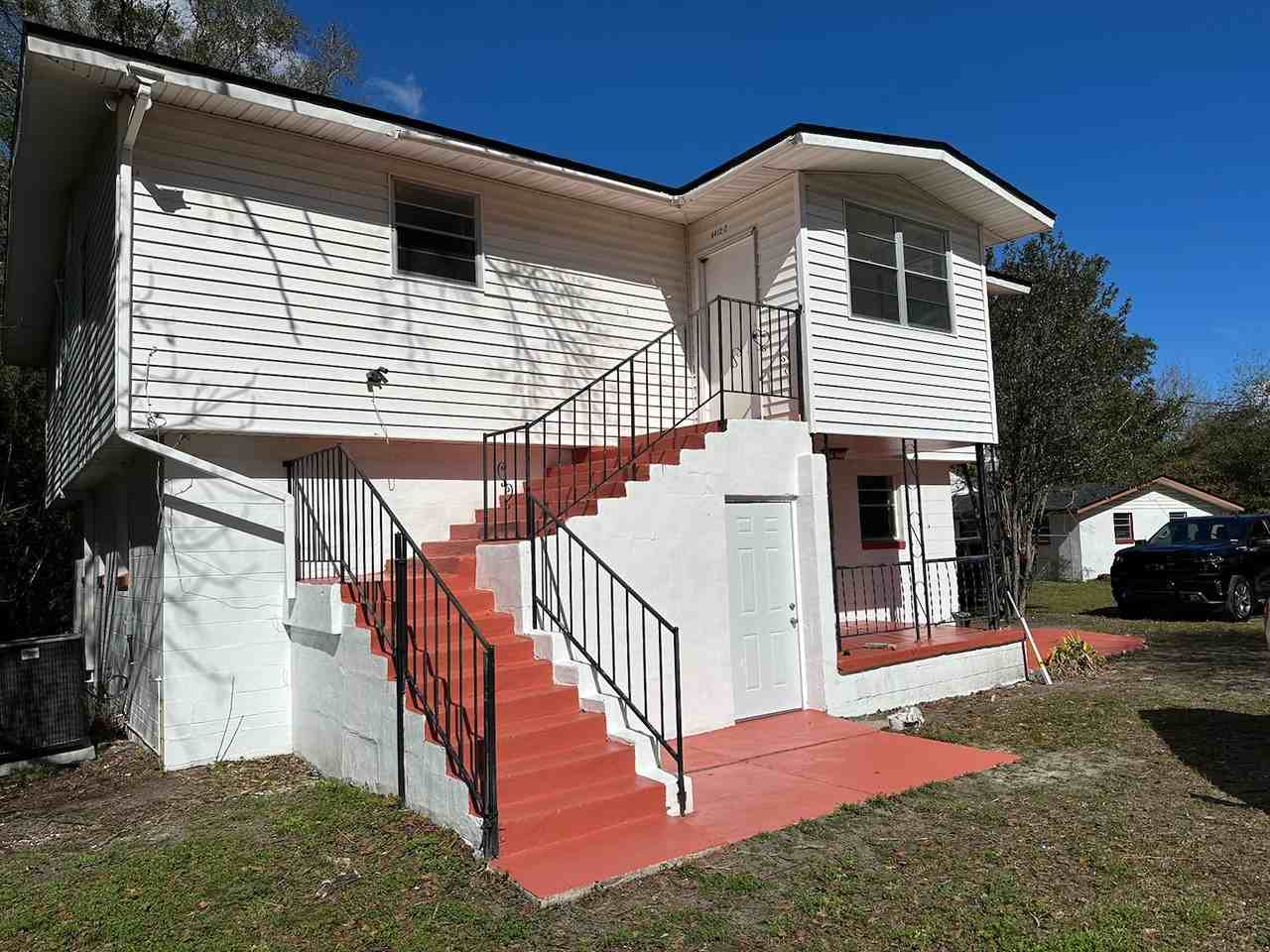 6412 New Kings Rd - Photo 2 of 2