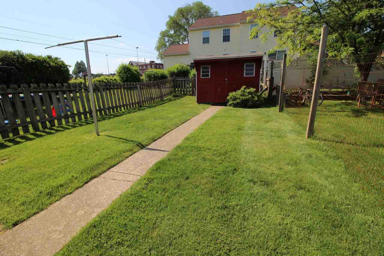 255 Locust St - Photo 3 of 18