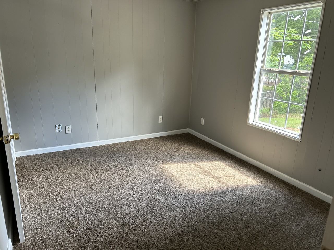 539 N 9Th St - Photo 3 of 8