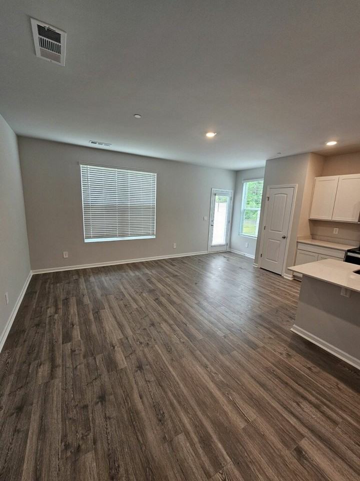 179 Dale Mires Ln - Photo 3 of 14