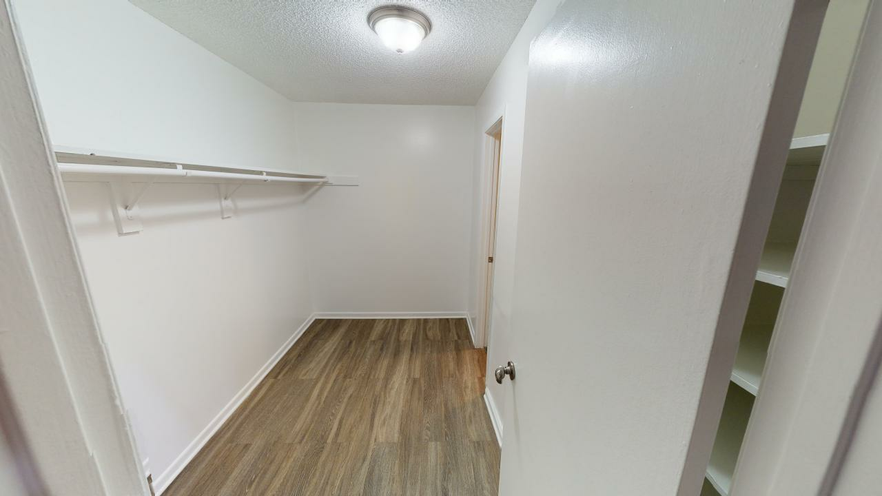 The Arabell | Spacious Midtown Apartments - Photo 5 of 42