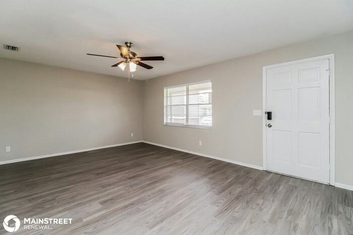 104 Abby Ln - Photo 3 of 16