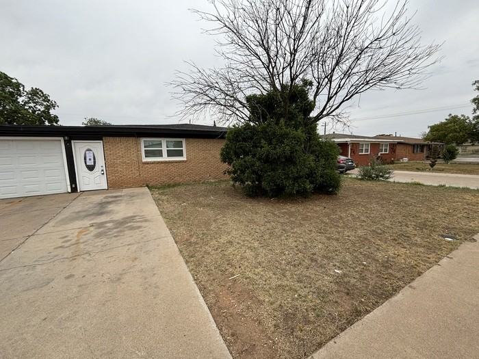 3304 Delano Ave - Photo 2 of 44