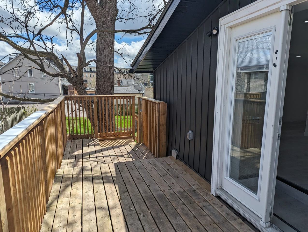 91 Water Street South, Cambridge, ON N1R 3E1 2 Bedroom Apartment for