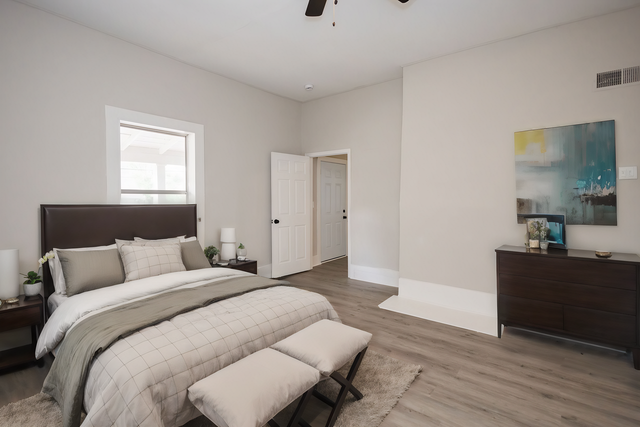 519 W Cherry St - Photo 4 of 23