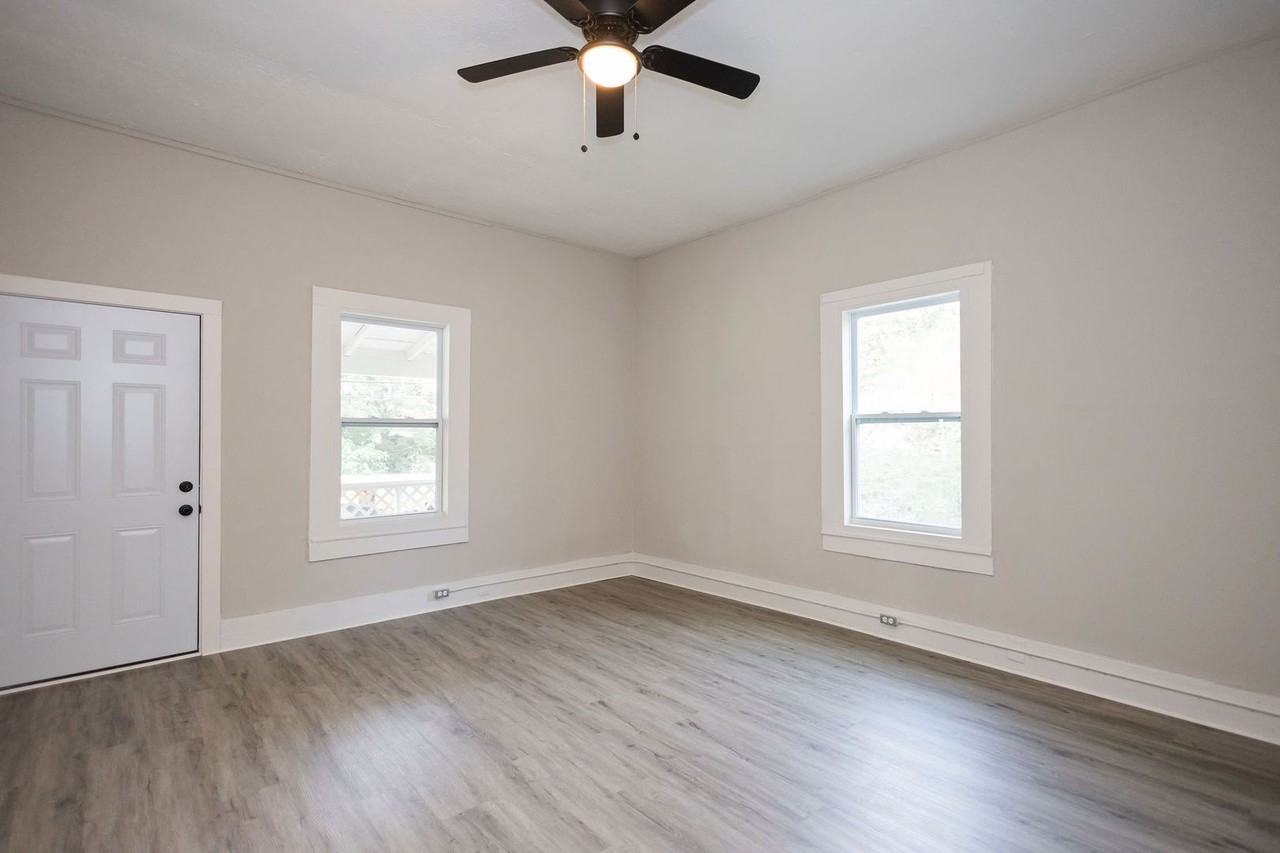 519 W Cherry St - Photo 7 of 23