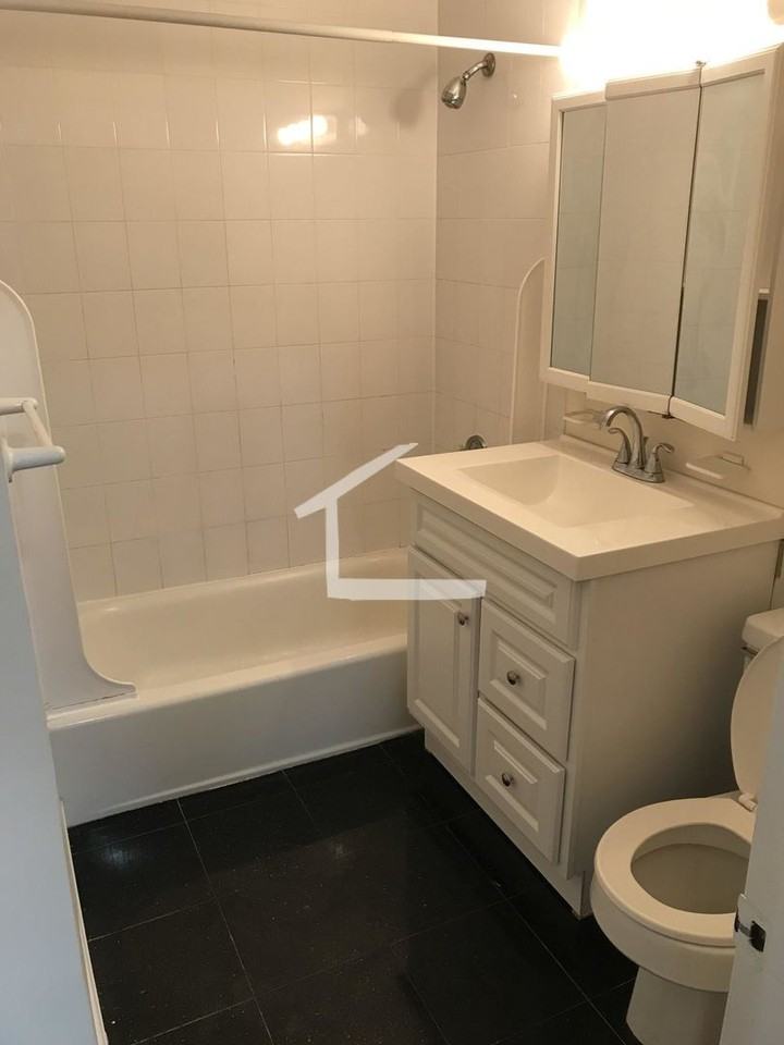 33 Gardner St - Photo 4 of 6