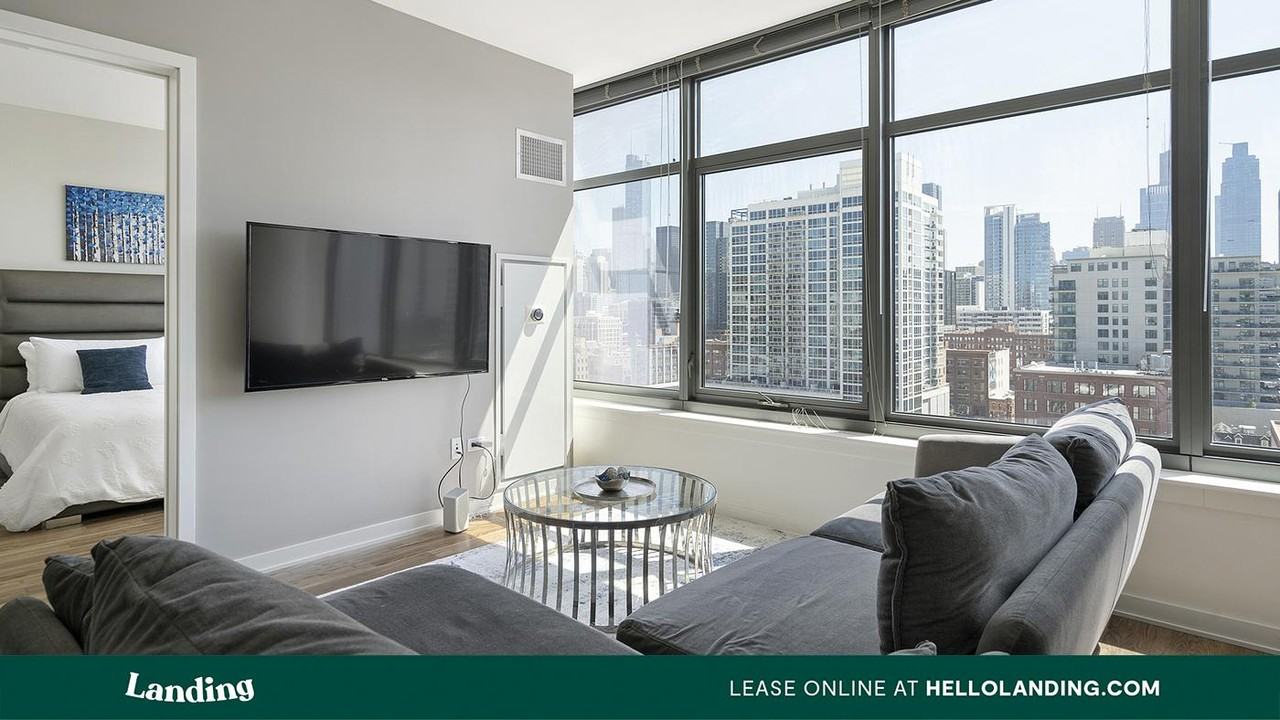 347 W Chestnut St - Photo 2 of 50