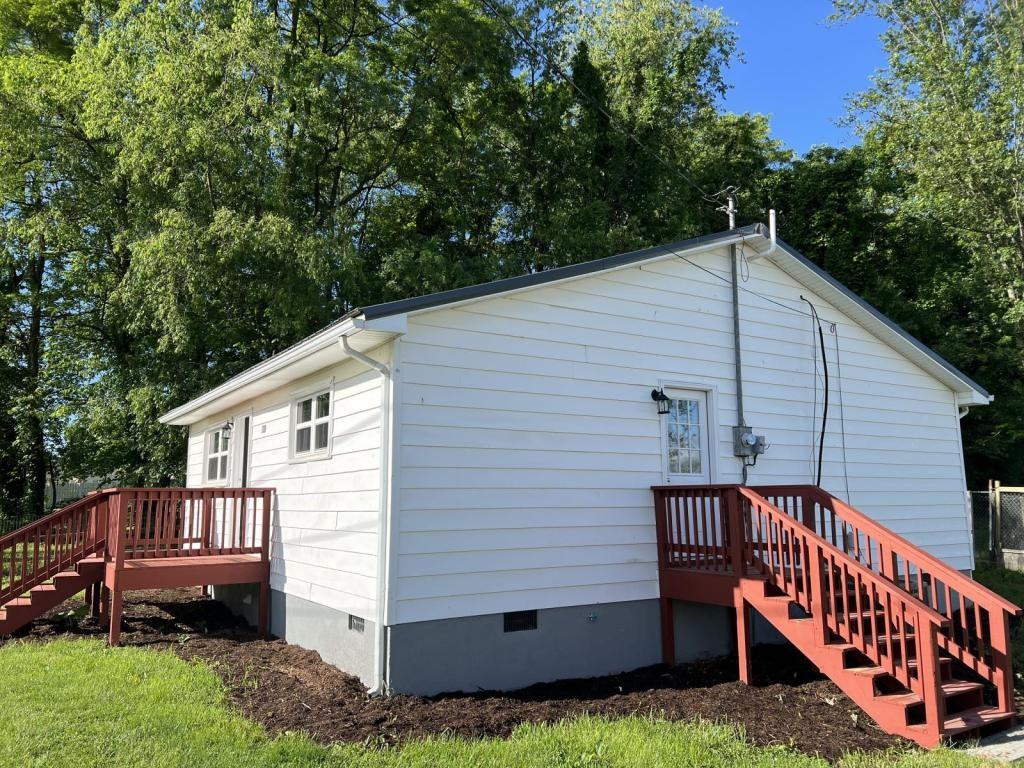 5511 Dublin Dr - Photo 2 of 21