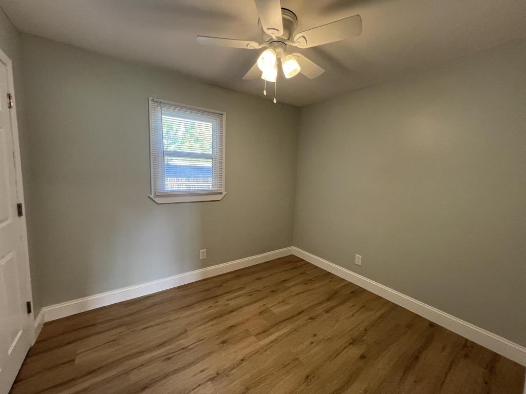 5511 Dublin Dr - Photo 3 of 21