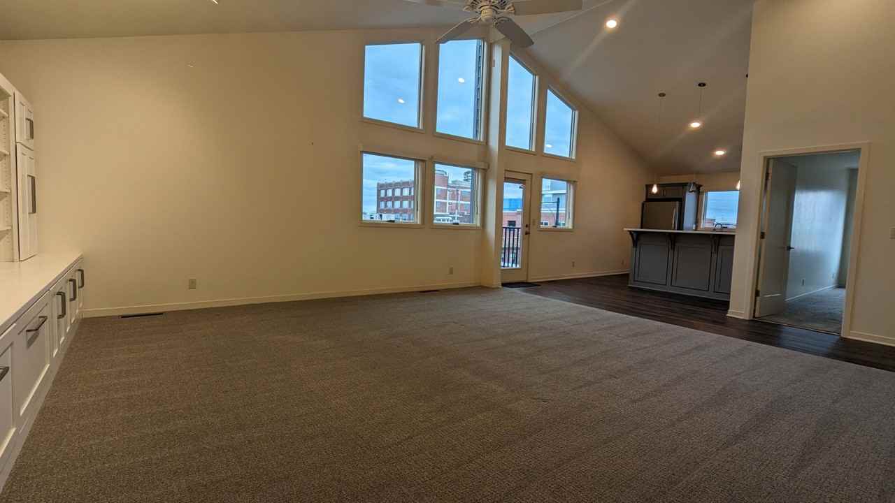 1710 Wyandotte Street #A - Photo 2 of 26