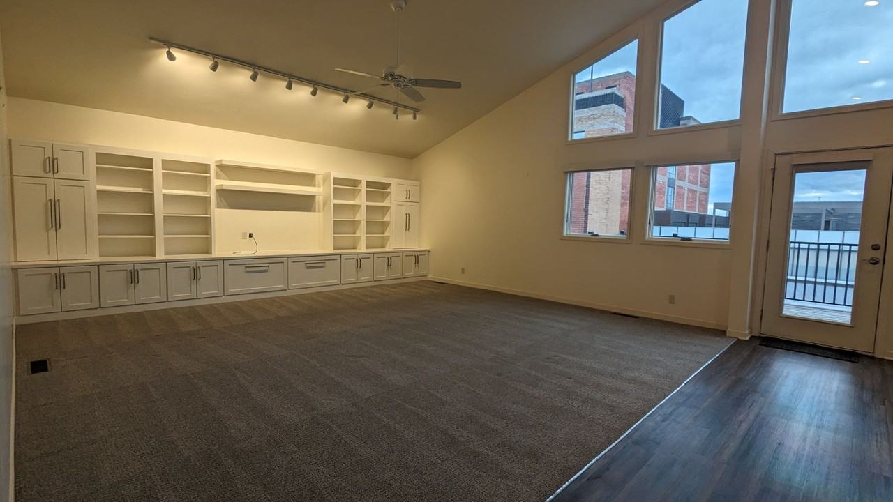 1710 Wyandotte Street #A - Photo 3 of 26