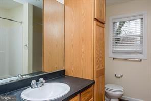 524 Saint Mary St #1 - Photo 3 of 10